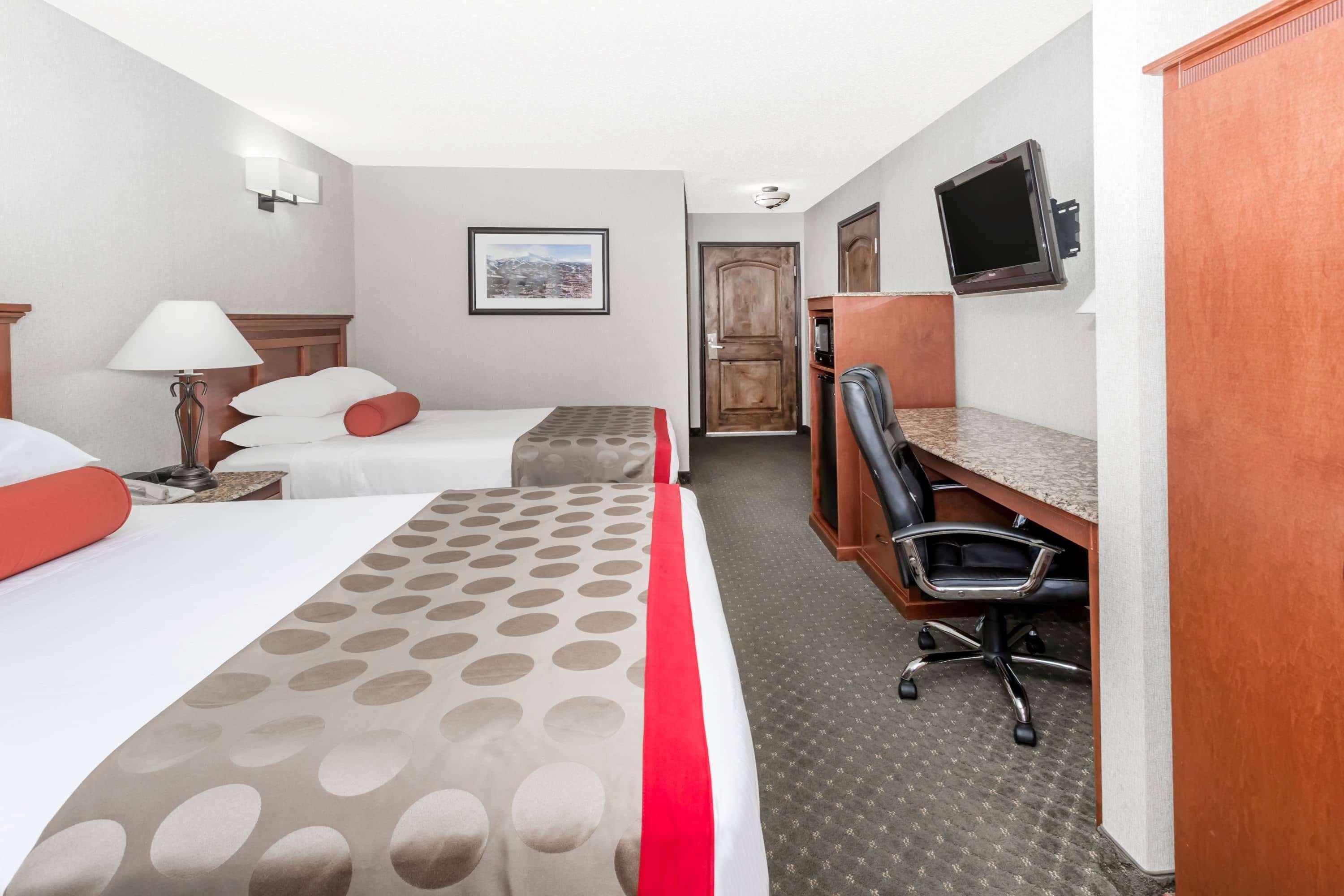 Ramada By Wyndham Frisco Hotell Exteriör bild